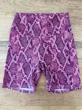 Skatie High-Waisted Athletic Shorts – XS 🐍
